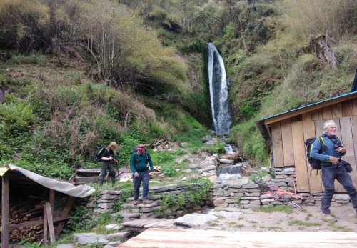 Khopra vs Poonhill: Quel Trek Court dans l’Himalaya Est Fait pour Vous?